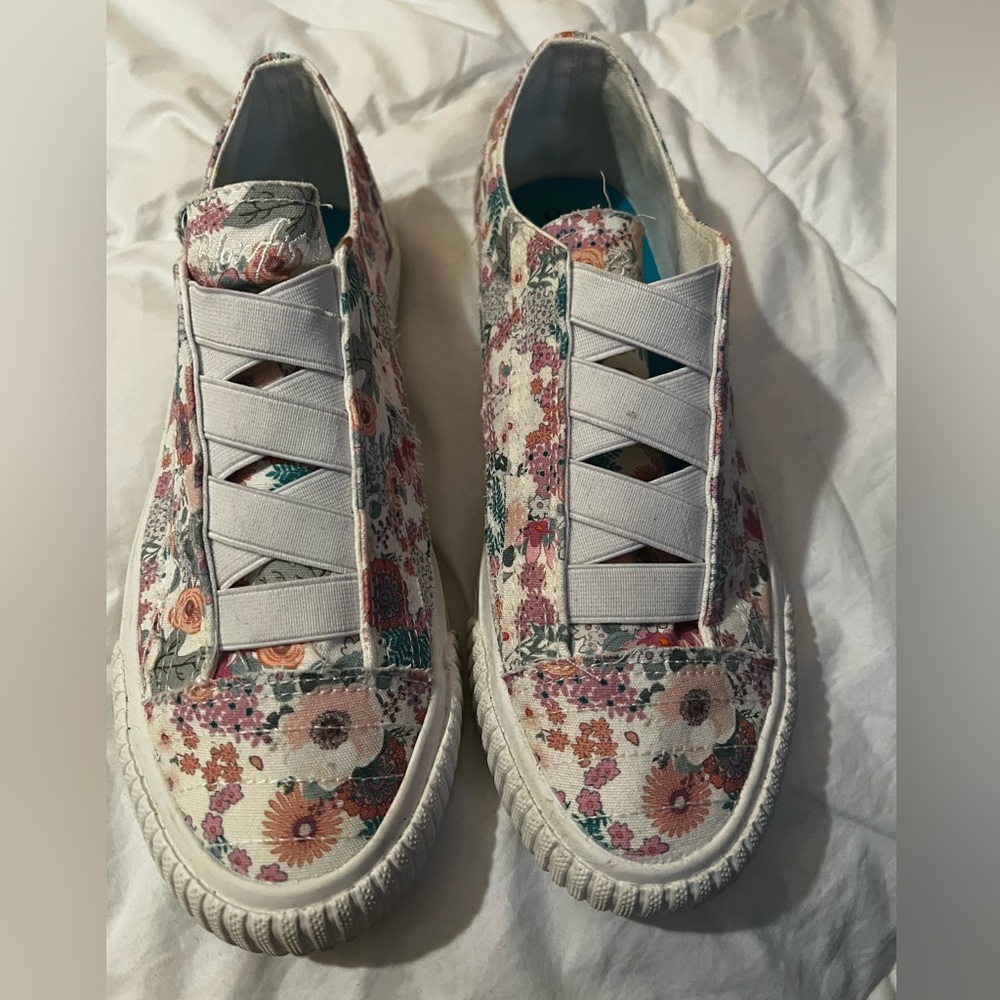 Blowfish Malibu Women’s Borell Tropic Let It Be Canvas Slip On Sneaker